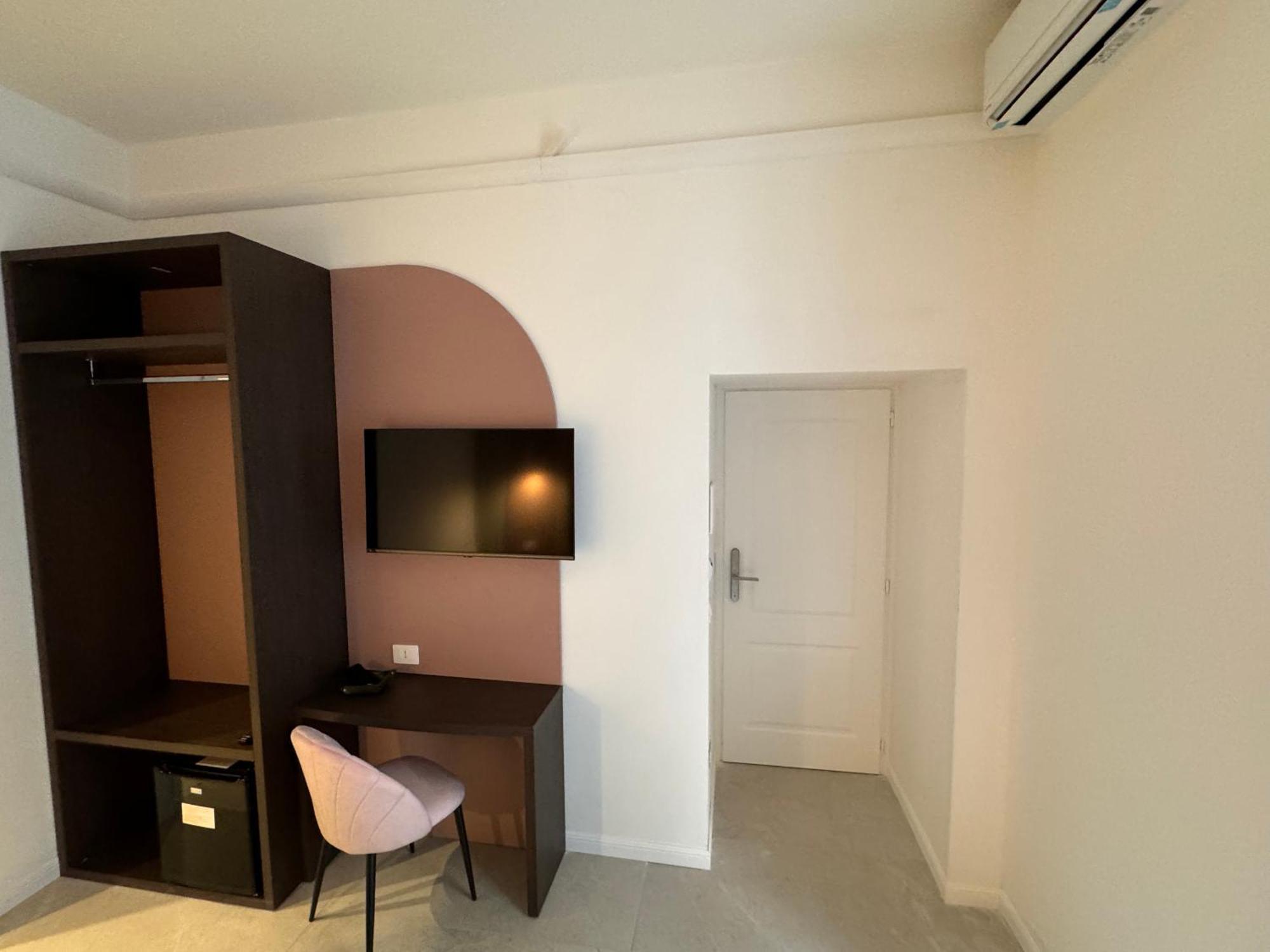 Hotiday Room Collection - Napoli Museo Suite Luaran gambar