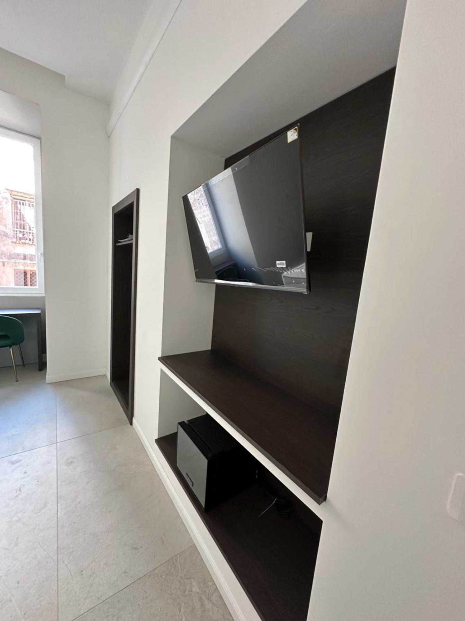 Hotiday Room Collection - Napoli Museo Suite Luaran gambar