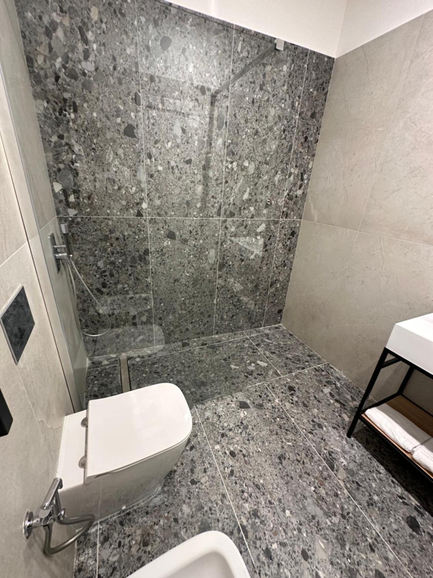 Hotiday Room Collection - Napoli Museo Suite Luaran gambar