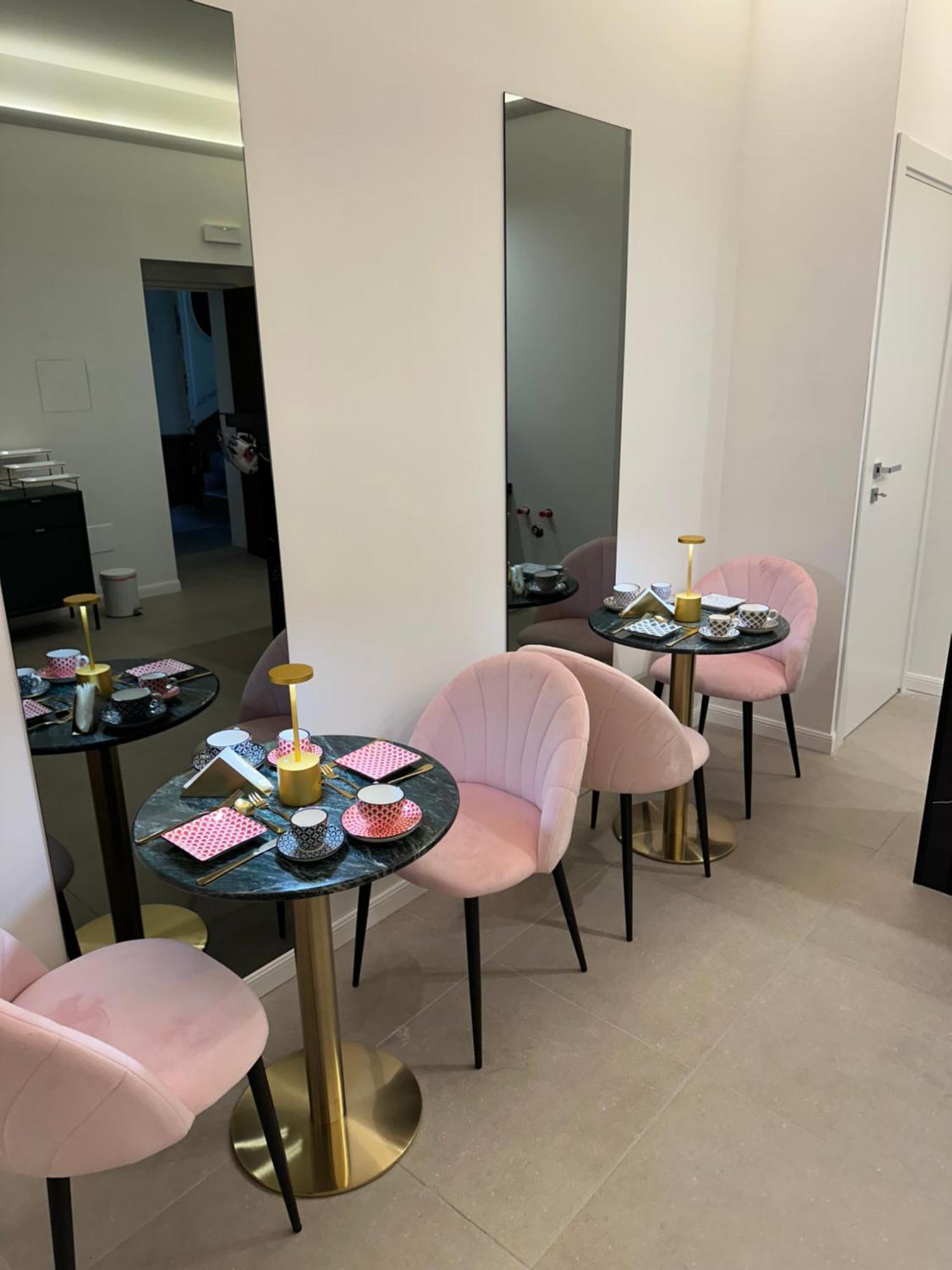 Hotiday Room Collection - Napoli Museo Suite Luaran gambar
